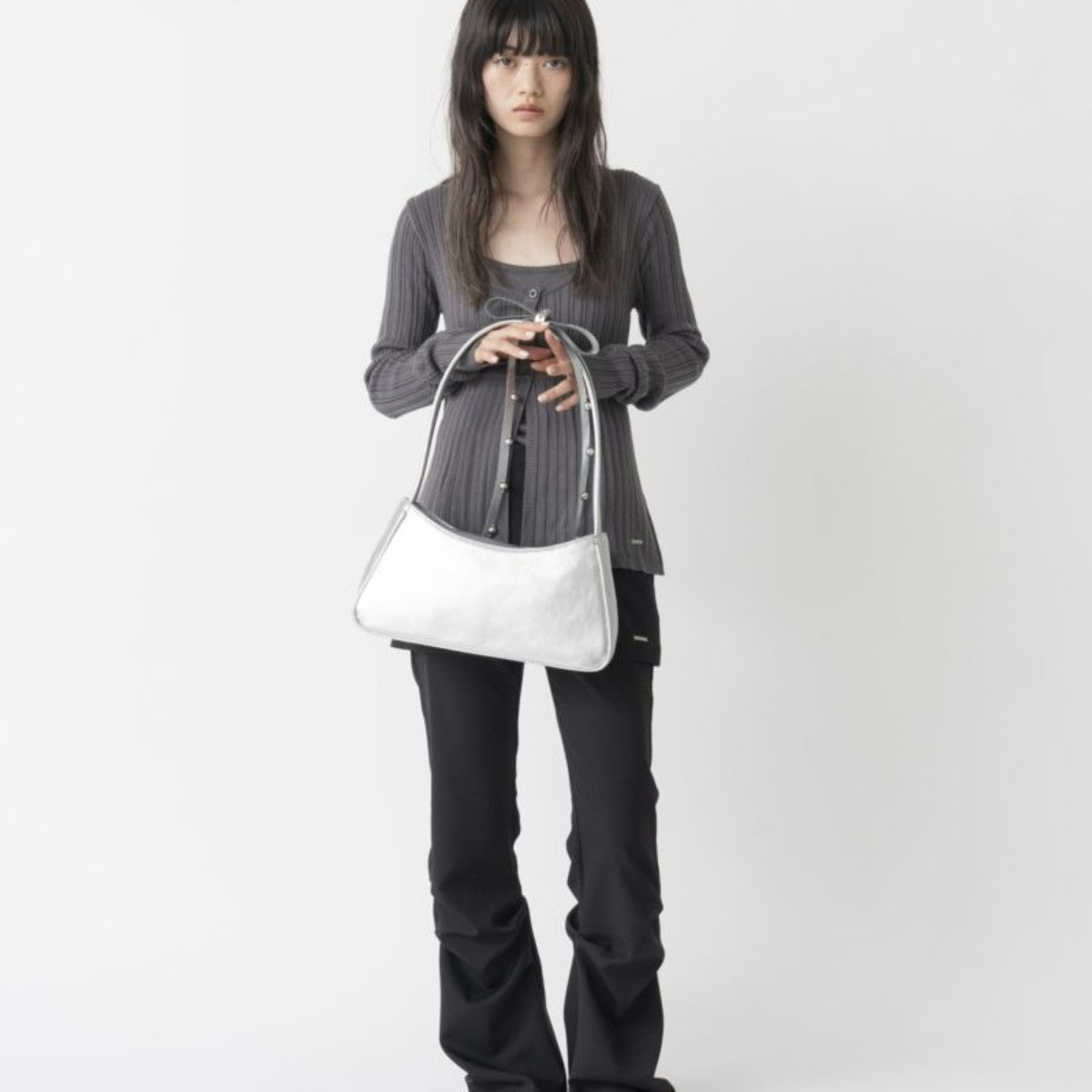 Casselini Shoulder Ribbon Enamel Bag キャセリーニ 肩リボンエナメルバッグ 252-110513【レディース 鞄 ハンドバッグ 光沢感 カジュアル フォーマル 25FW】