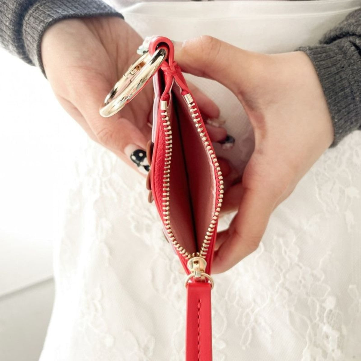 Casselini Flower Motif Coin Case キャセリーニ フラワーモチーフコインケース 252-110607【レディース コインケース カード入れ カラビナ チャーム 25FW】