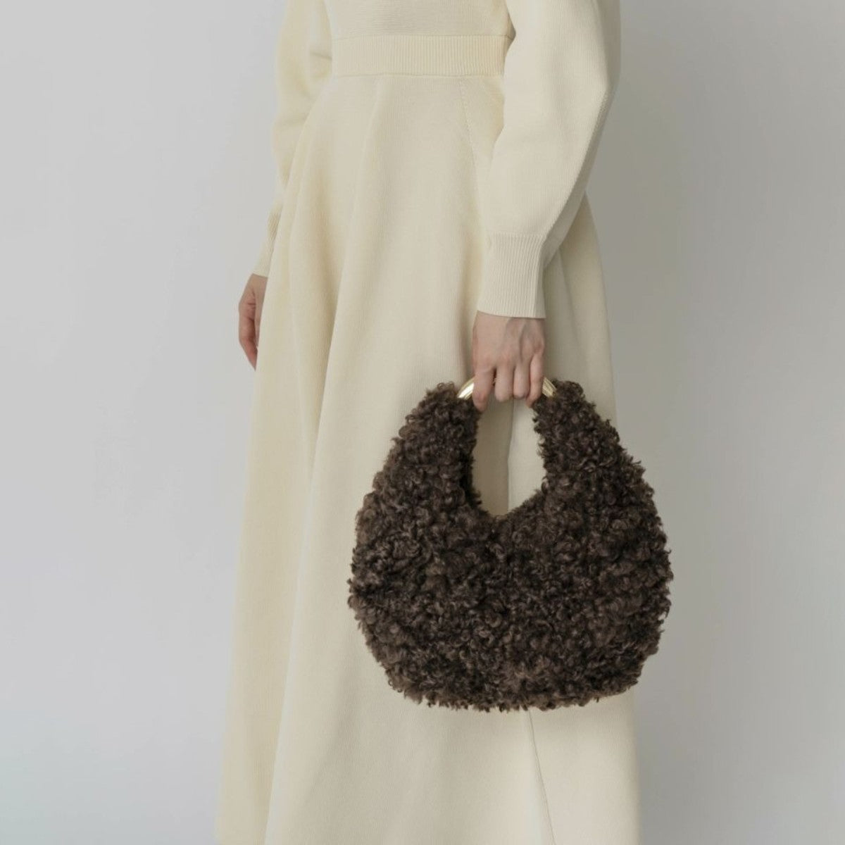 LE VERNIS Sculpture Mou Mini ル・ベルニ スカルプチャー ムー ミニ 252-212519【レディース バッグ ミニ ファー ハンドバッグ 秋冬 レディース 25FW】