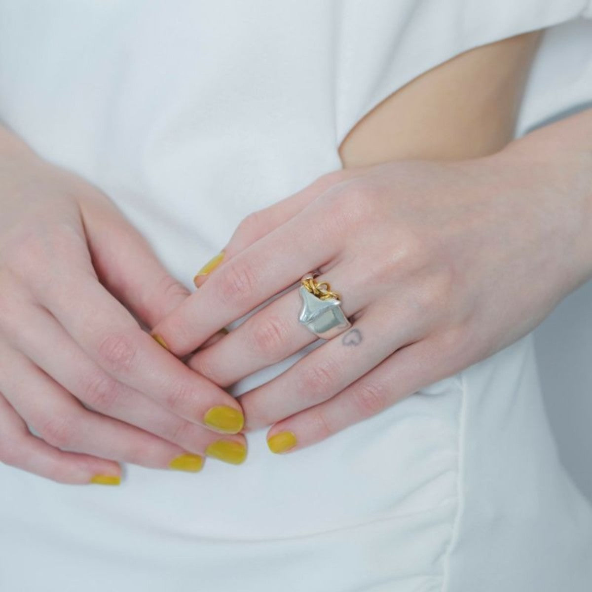 LAPUIS Coil heart ring ラピュイ コイル ハート リング 233-220103【レディース 指輪 リング ハート 25FW】