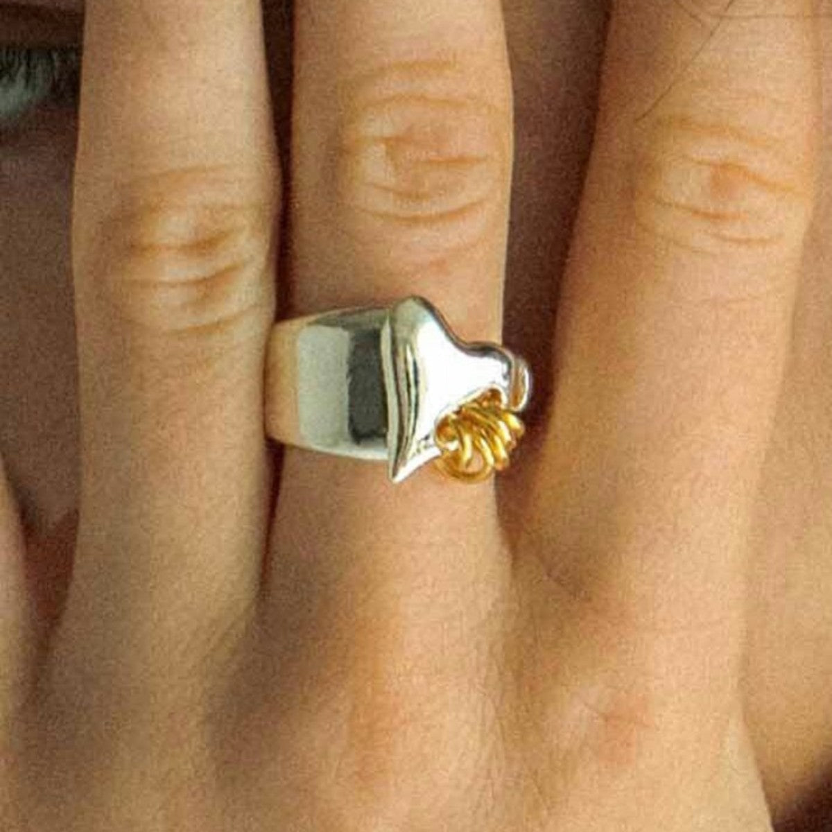 LAPUIS Coil heart ring ラピュイ コイル ハート リング 233-220103【レディース 指輪 リング ハート 25FW】