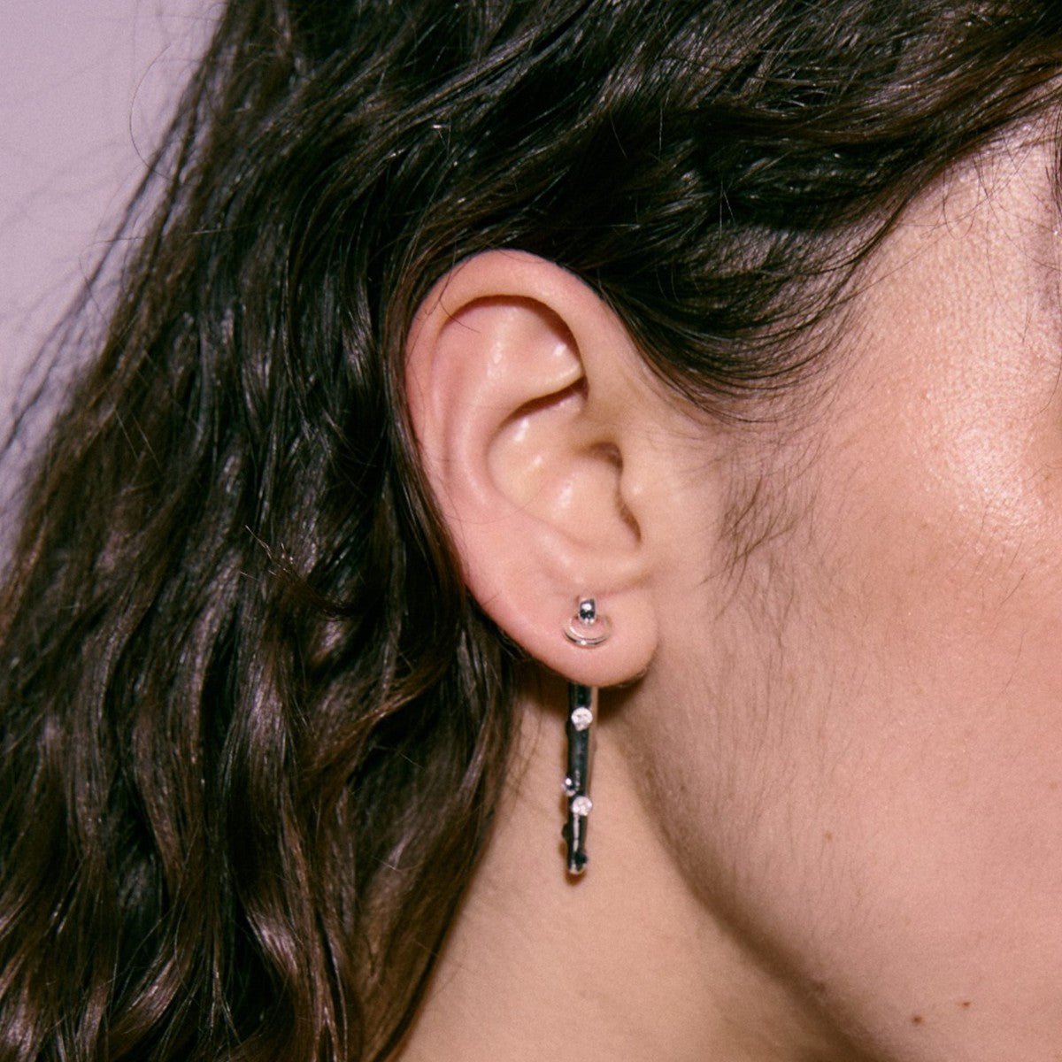 LAPUIS Garden Stick pierced earrings ラピュイ ガーデン スティック ピアスイヤリング 252-220114【レディース ピアス アクセサリー スティックタイプ 25FW】