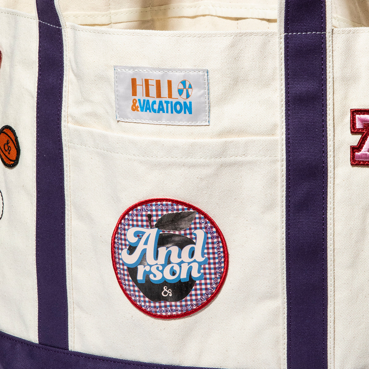 &RSON VACATION WAPPEN CANVAS TOTE アンダーソン バケーション ワッペンキャンバストート 2505-AND-ZBG0009【メンズ レディース トートバッグ 大容量 キャンパス生地 25SS】