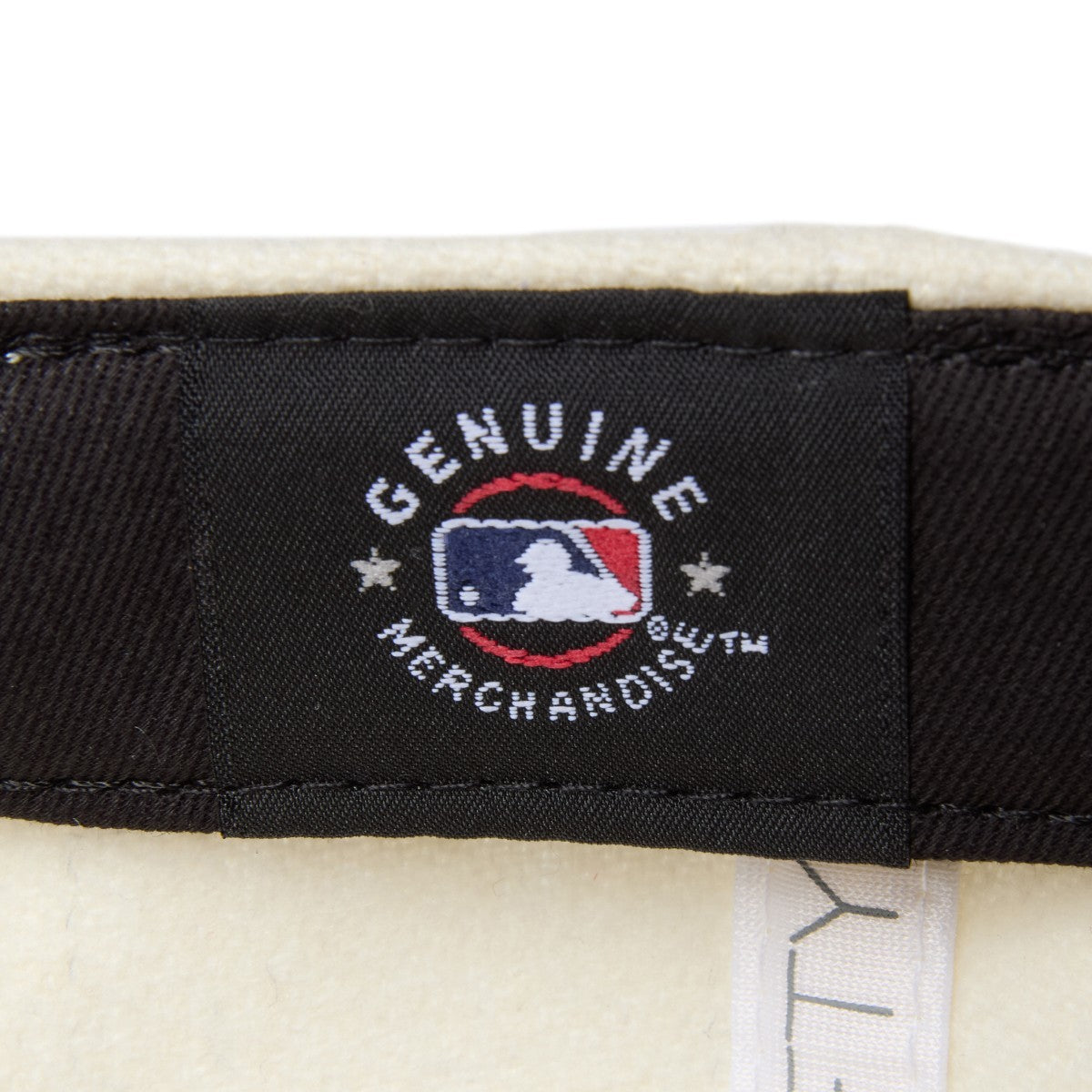 NEW ERA NEW YORK YANKEES SUEDE VISOR RETRO CROWN 9FIFTY ニューエラ ニューヨーク・ヤンキース スエード バイザー レトロクラウン 950 14667630【メンズ 帽子 キャップ 球団 ストラップ 25FW】