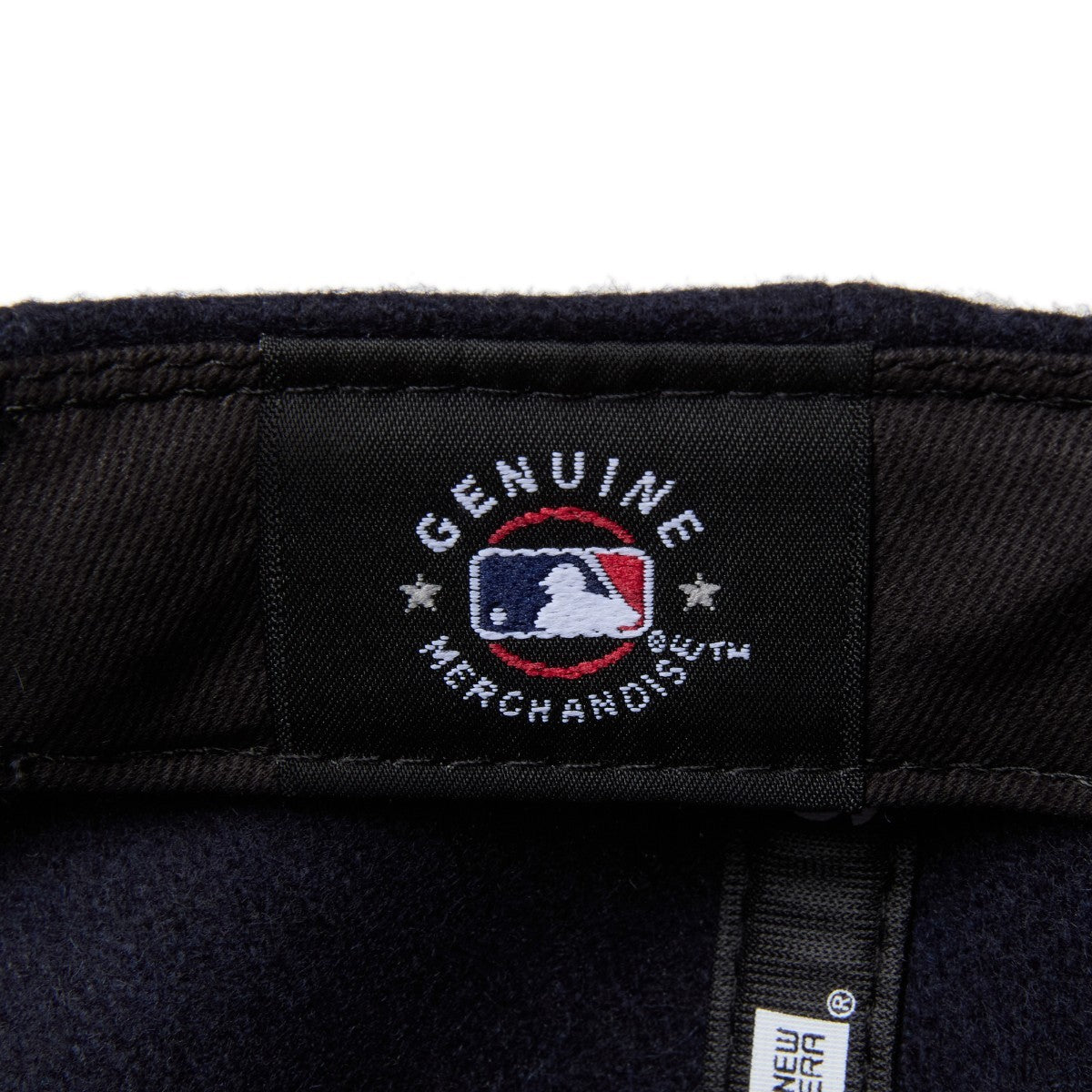 NEW ERA NEW YORK YANKEES SUEDE VISOR RETRO CROWN 9FIFTY ニューエラ ニューヨーク・ヤンキース スエード バイザー レトロクラウン 950 14667631【メンズ 帽子 キャップ 球団 ストラップ 25FW】