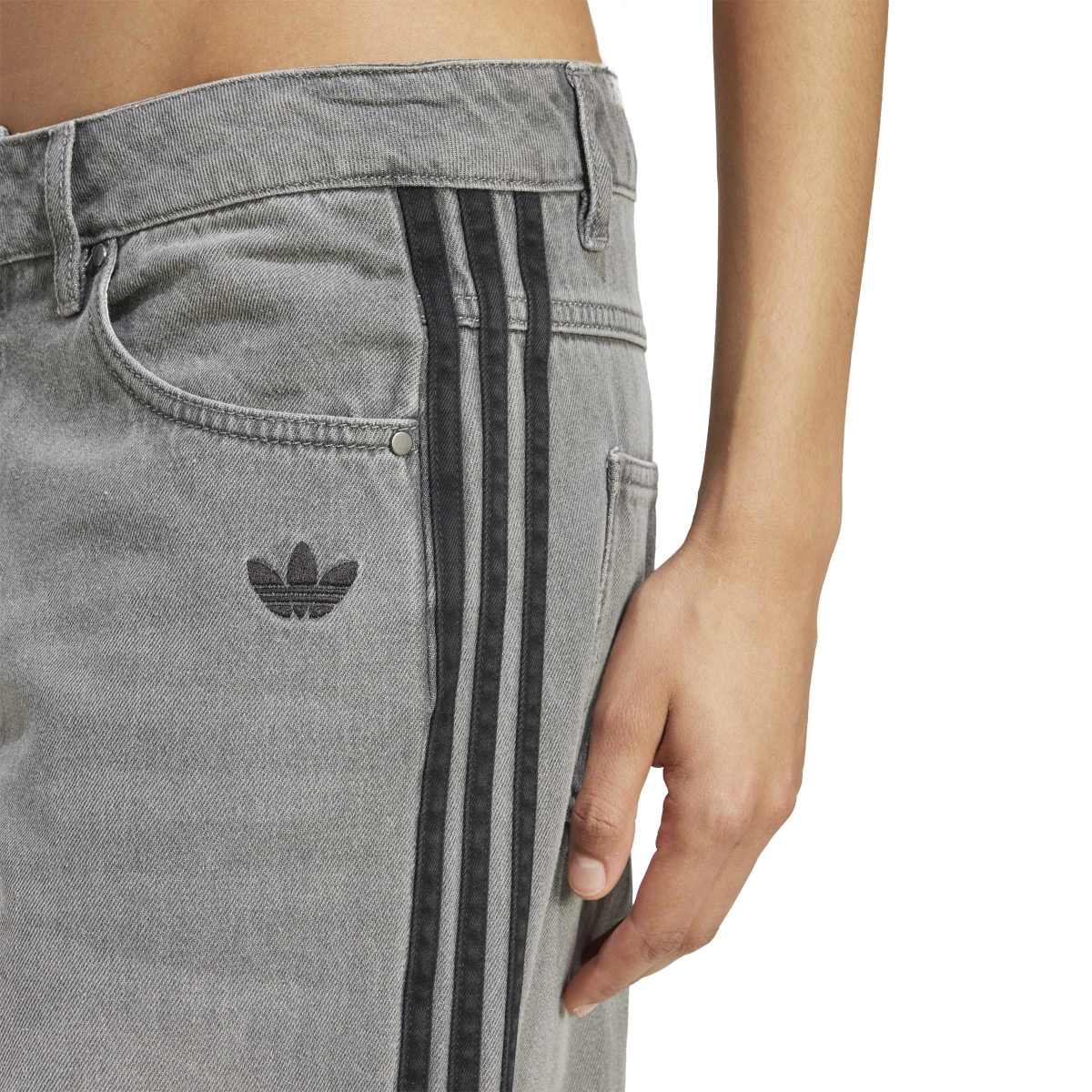 adidas Originals ADICOLOR FIREBIRD OVERSIZED DENIM PANT アディダスオリジナルス アディカラー デニム Adilenium パンツ SW220【レディース デニムパンツ ルーズフィット デイリーユーズ 25FW】