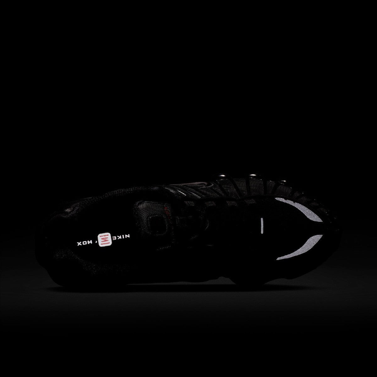 NIKE Shox TL ナイキ ショックス TL AV3595-002【メンズ スニーカー ローカット ランニングシューズ メッシュ クッション性 25FW】