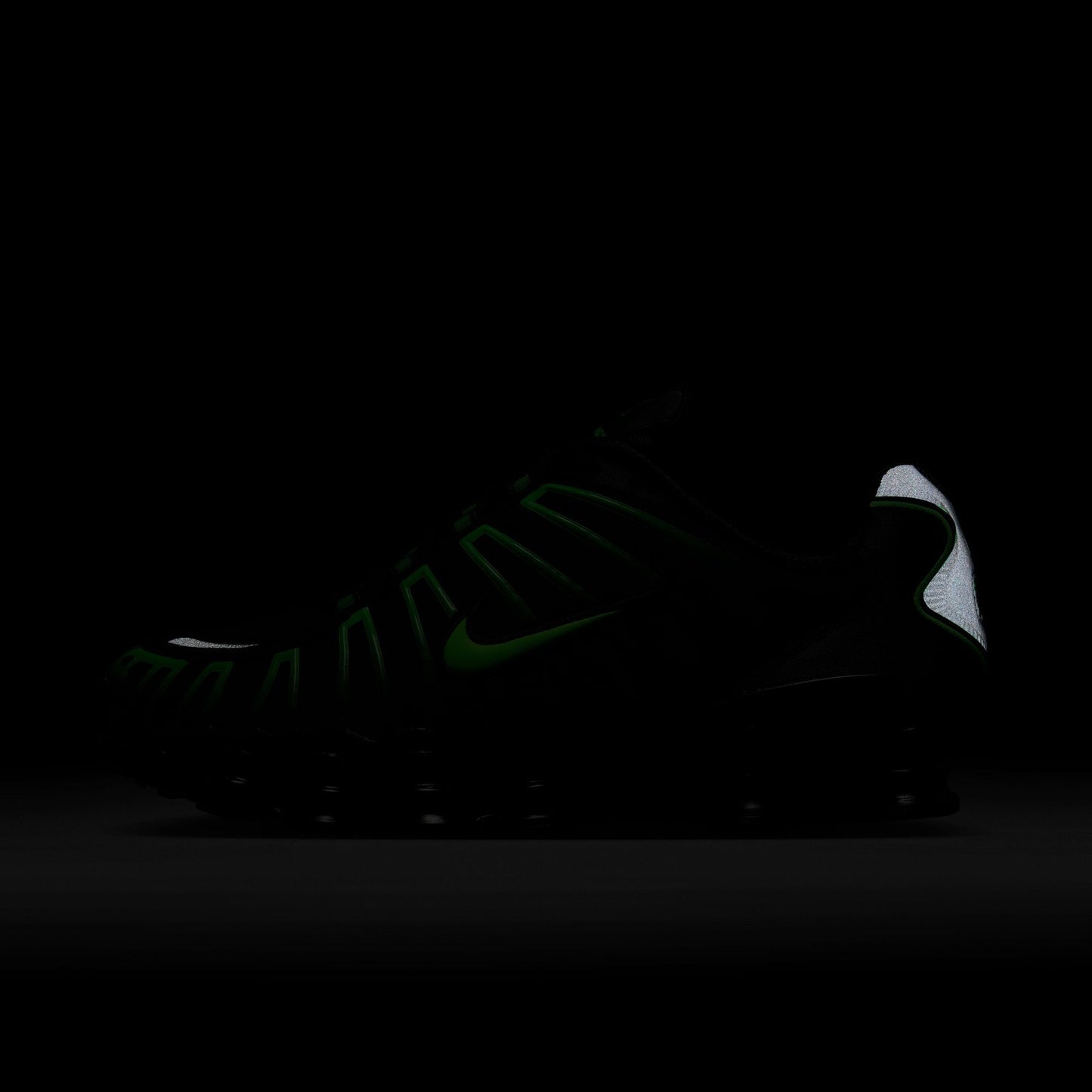 NIKE Shox TL ナイキ ショックス TL AV3595-012【メンズ スニーカー シューズ 25FW】
