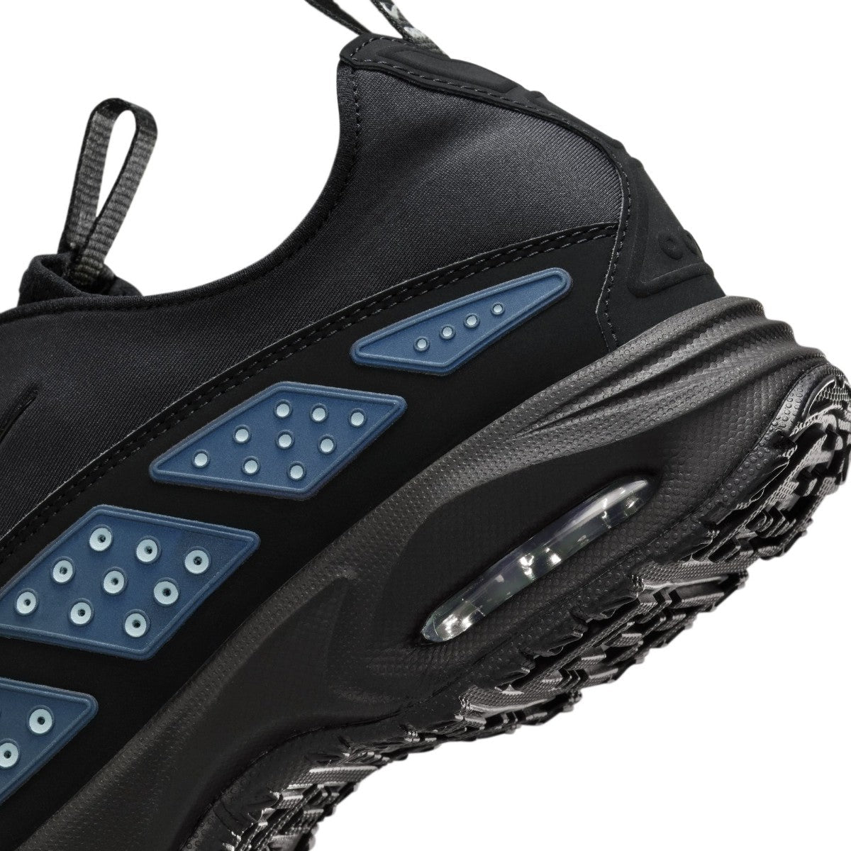 NIKE Wmns Air Max SNDR ナイキ ウィメンズ エア マックス SNDR FZ2068-001【メンズ スニーカー シューズ クッション性 リフレクティブ 快適 25FW】