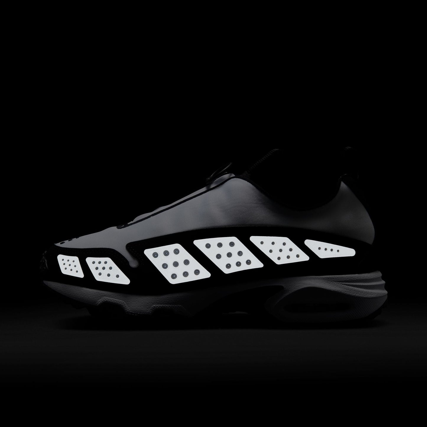 NIKE Wmns Air Max SNDR ナイキ ウィメンズ エア マックス SNDR FZ2068-100【メンズ スニーカー シューズ 25FW】