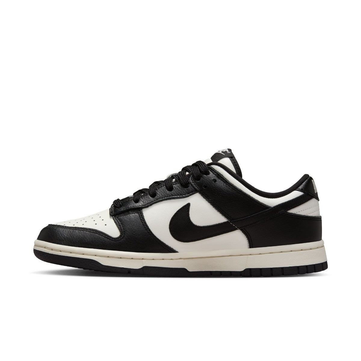 Wmns Dunk Low SE