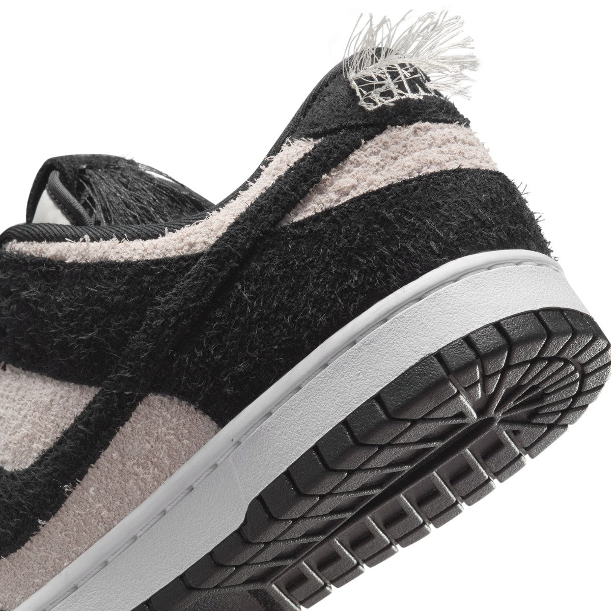 NIKE Dunk Low Retro SE ナイキ ダンク ロー レトロ SE IB2990-100【メンズ スニーカー ローカット パンダ スウェード 25FW】