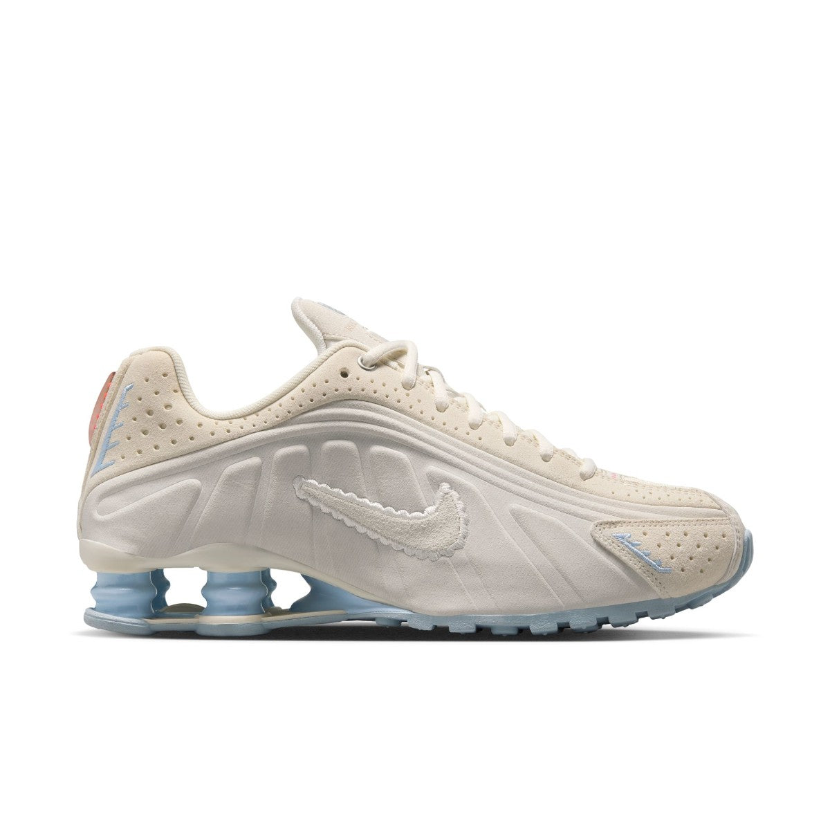 NIKE Wmns Shox R4 SE ナイキ ウィメンズ ショックス R4 SE IH3572-110【レディース スニーカー ローカット クッション性 レディース 25FW】