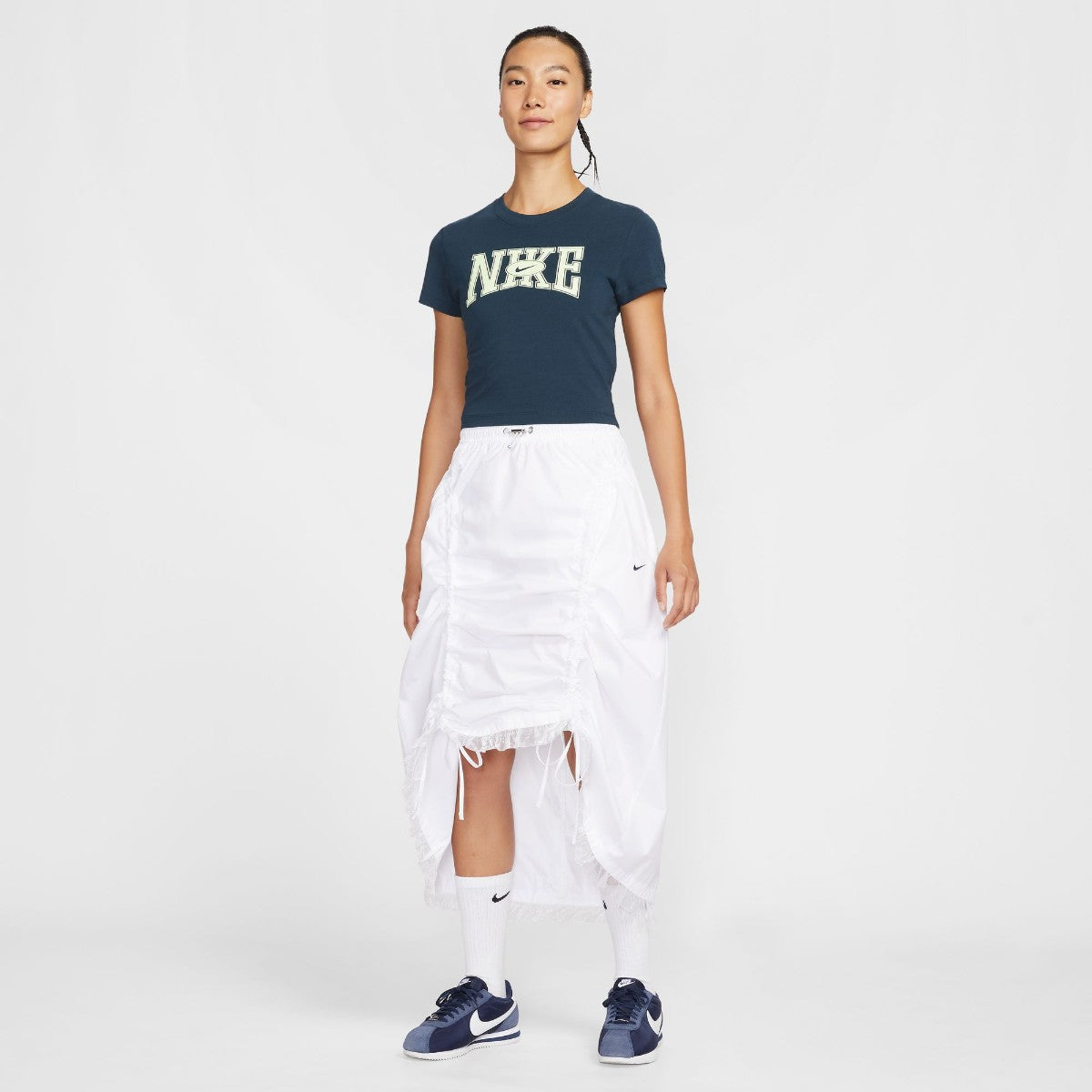 NIKE Women's NSW Ruched Woven Skirt ナイキ ウィメンズ NSW ルーシュド ウーブン スカート II1948【レディース ウーブンスカート マキシ丈 ストレッチ 洗濯機OK 25FW】