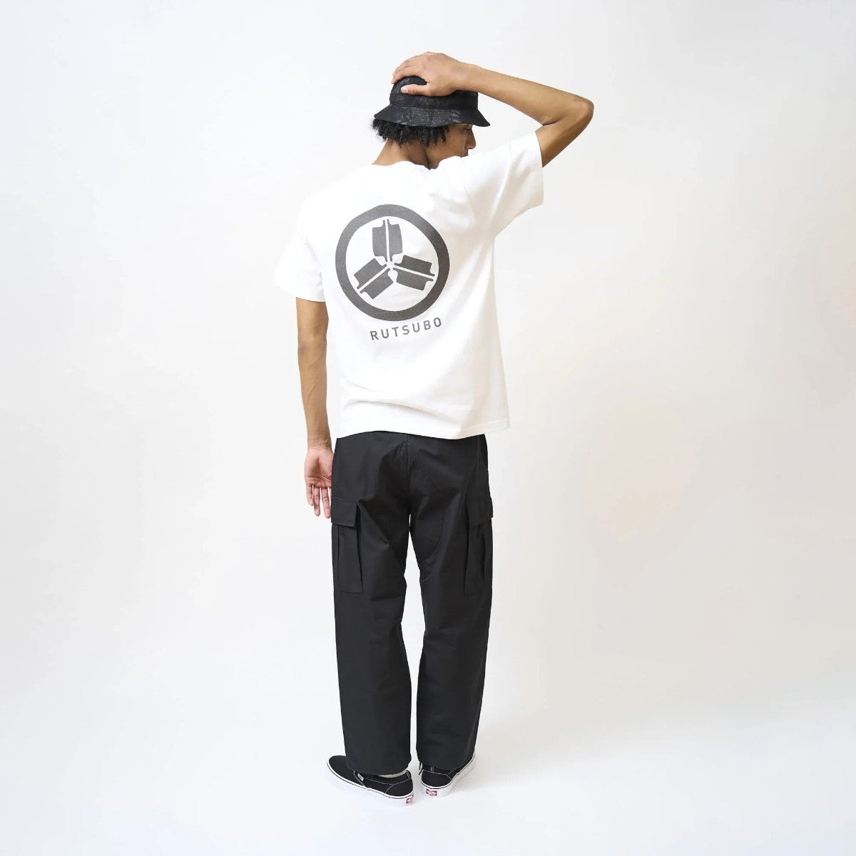 坩堝 REFLECT KAMON S/S T-Shirts RUTSUBO リフレクト 家紋 ショートスリーブ Tシャツ R25-KAMON-TS【メンズ 半袖Tシャツ リフレクター ワンポイント バックプリント グラフィック 25SS】