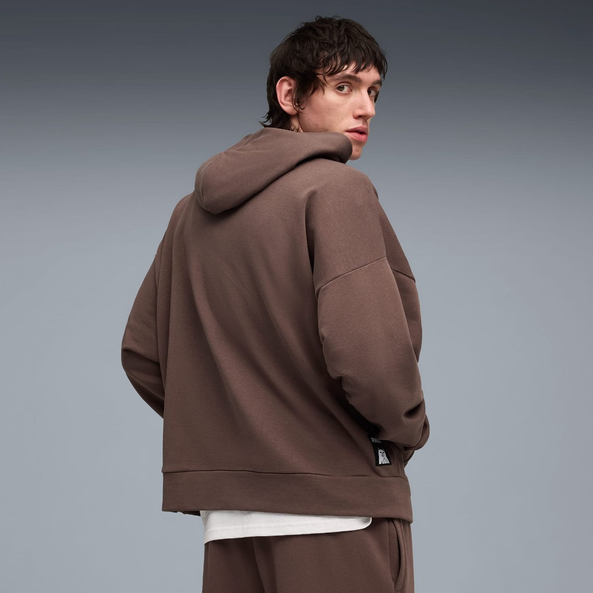 PUMA PUMA x RIPNDIP BOXY GRAPHIC HOODIE プーマ PUMA x RIPNDIP ボクシー グラフィック フーディ 632414【メンズ スウェット フーディー グラフィック リサイクル素材 コラボ 25FW】