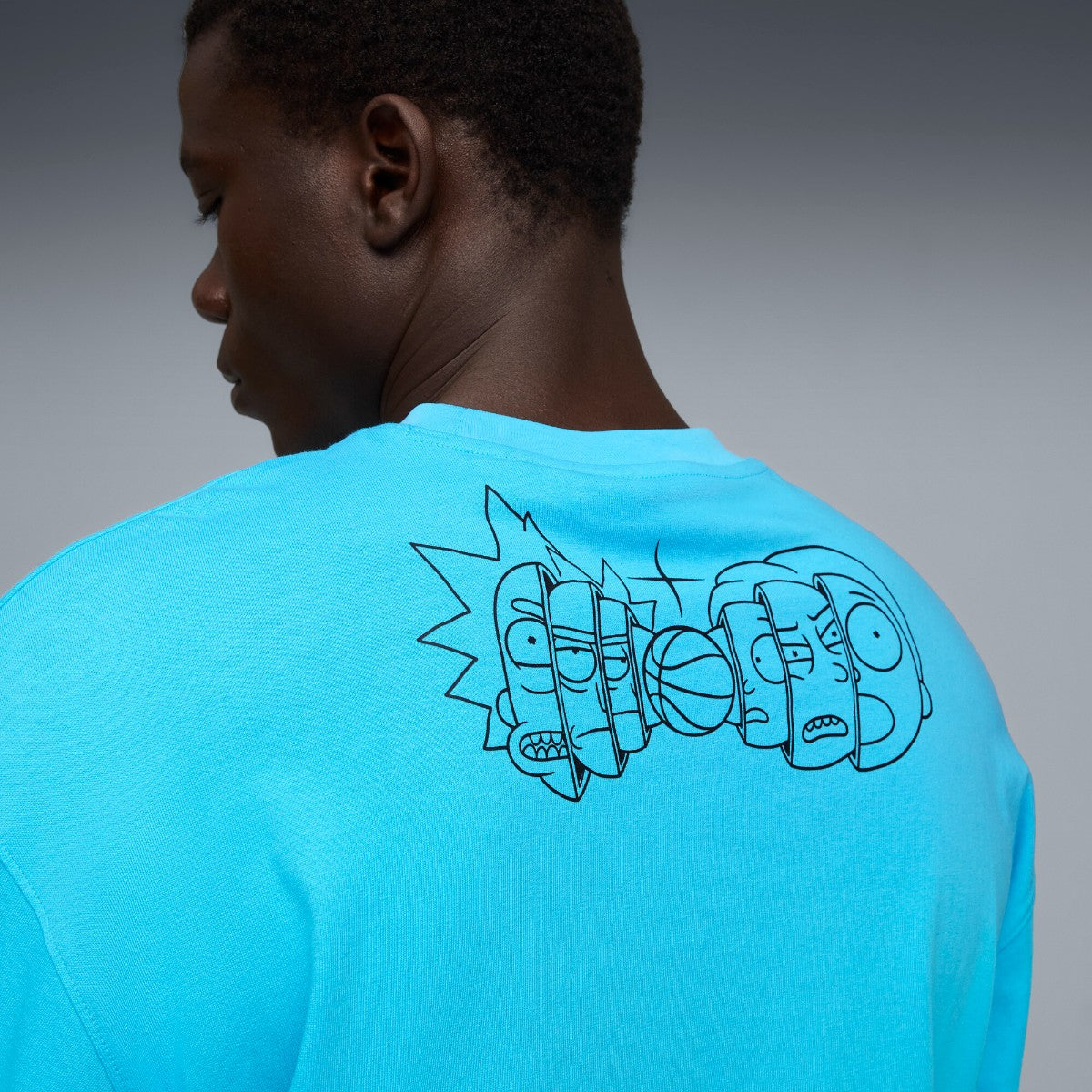 PUMA HOOPS x RICK AND MORTY LS TEE プーマ Hoops x リック アンド モーティー 長袖 Tシャツ 633099【メンズ Tシャツ 長袖 コラボ 25FW】