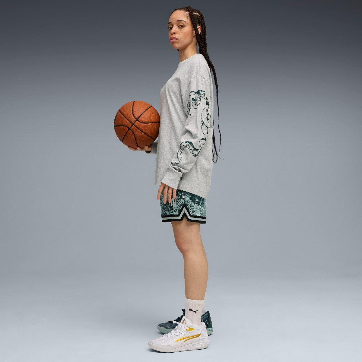PUMA HOOPS X HARRY POTTER LS TEE プーマ フープス×ハリーポッター 長袖Tシャツ 633116-01【レディース 長袖Tシャツ ロンT バスケットボールウェア コラボ 25FW】