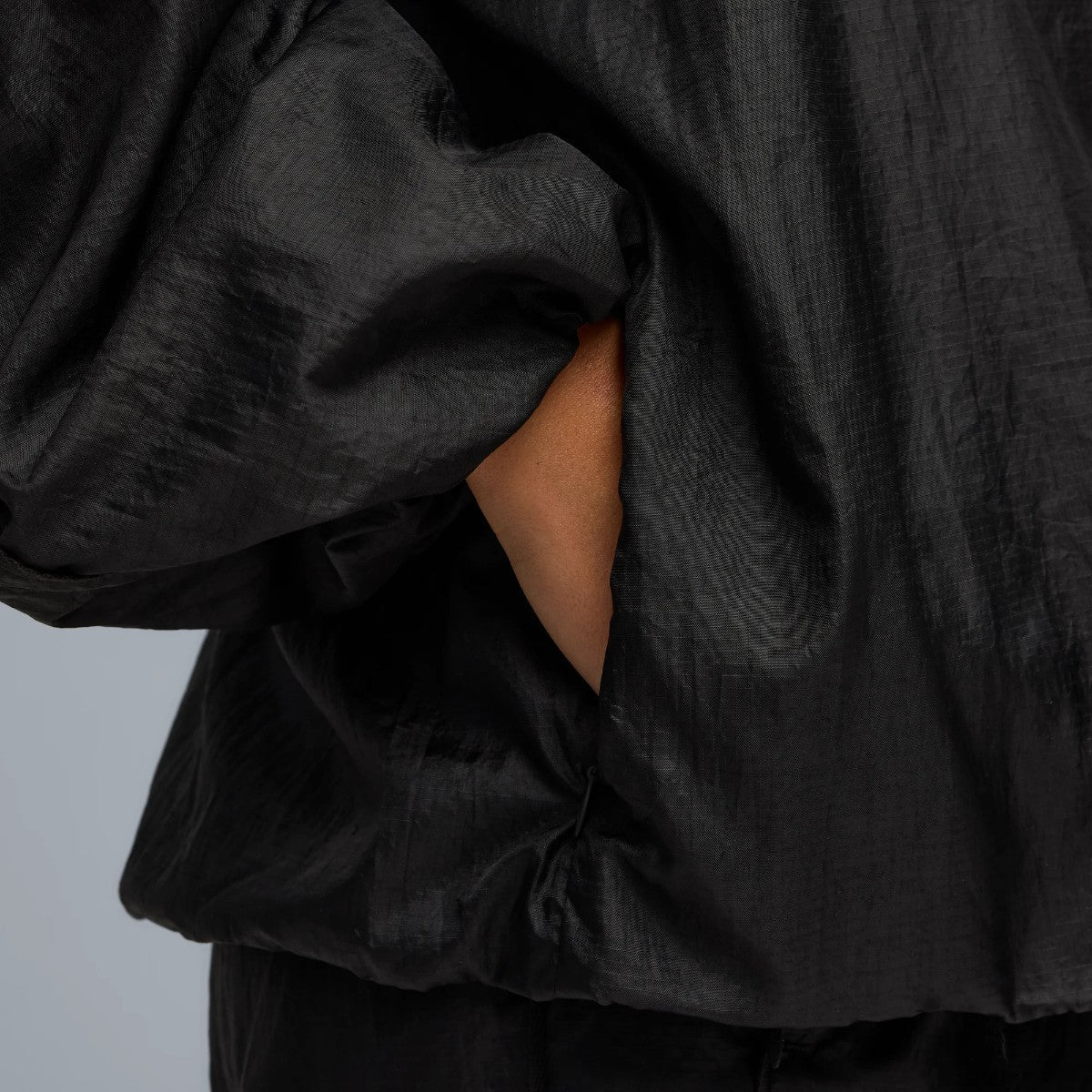 PUMA PUMA x ROSE T7 OVERSIZED TRACK JACKET WV プーマ プーマ x ロゼ T7 オーバーサイズド トラック ジャケット WV 633793【レディース トラックジャケット ジャージ リラックスフィット セットアップ可 コラボ 25FW】