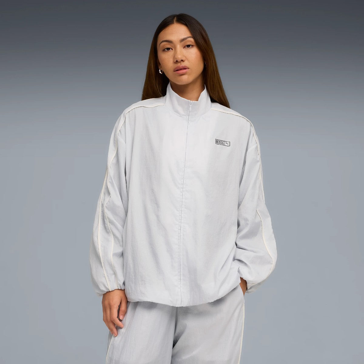 PUMA PUMA x ROSE T7 OVERSIZED TRACK JACKET WV プーマ プーマ x ロゼ T7 オーバーサイズド トラック ジャケット WV 633793【レディース トラックジャケット ジャージ リラックスフィット セットアップ可 コラボ 25FW】