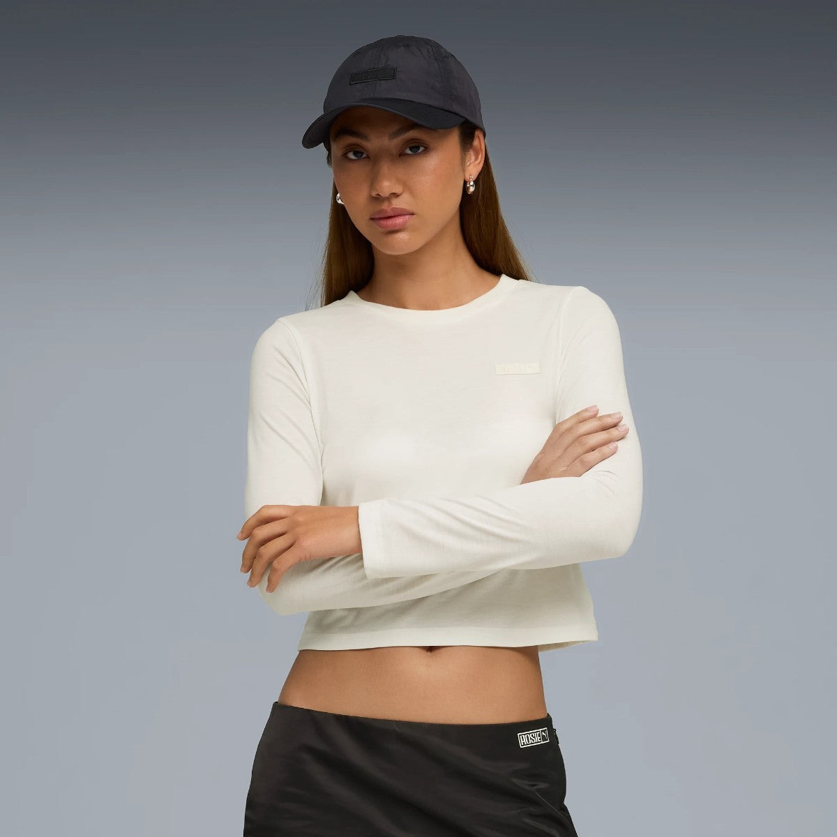 PUMA PUMA x ROSE SLIM LONGSLEEVE TEE プーマ プーマ x ロゼ スリム ロングスリーブ Tシャツ 633805【レディース Tシャツ 長袖 ロゴ コラボ 25FW】