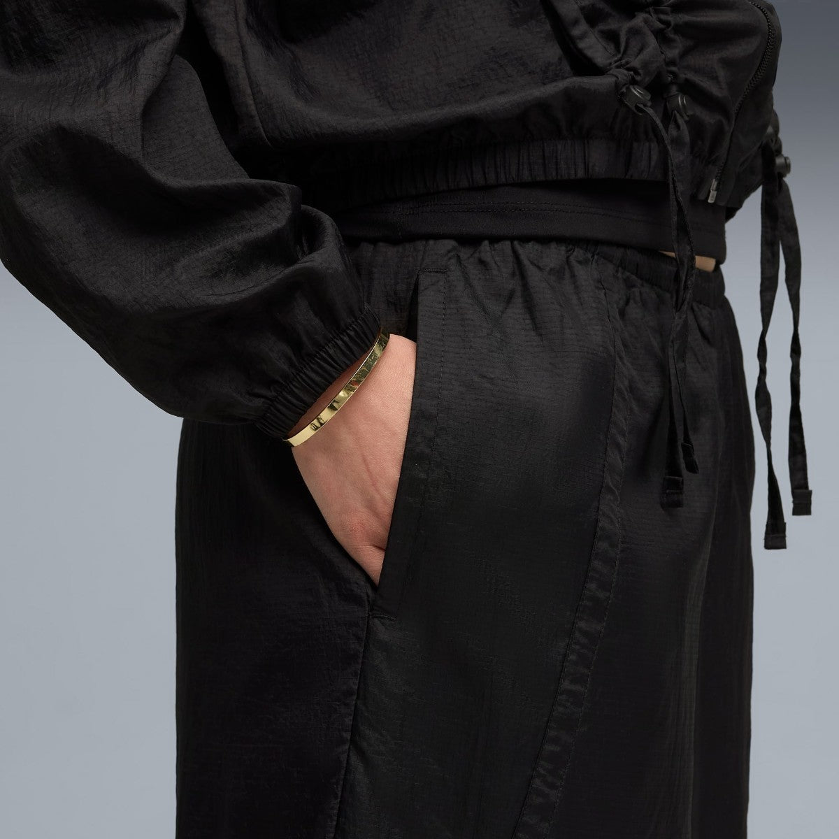 PUMA DARE TO WOVEN PANTS プーマ DARE TO ウーブン パンツ 633969【レディース ボトムス パンツ オーバーサイズ リラックス リップストップ リサイクル素材 25FW】
