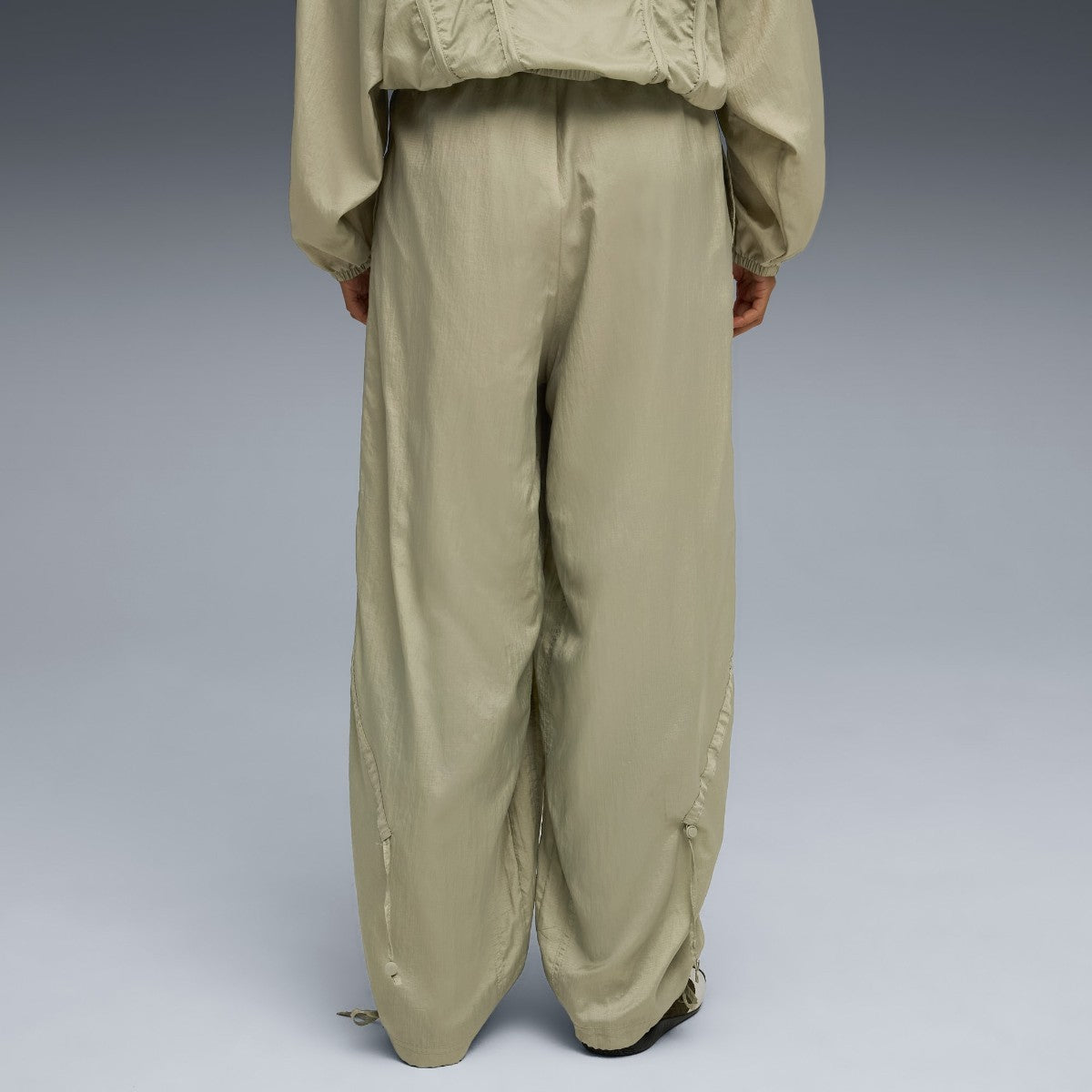 PUMA DARE TO WOVEN PANTS プーマ DARE TO ウーブン パンツ 633969【レディース ボトムス パンツ オーバーサイズ リラックス リップストップ リサイクル素材 25FW】