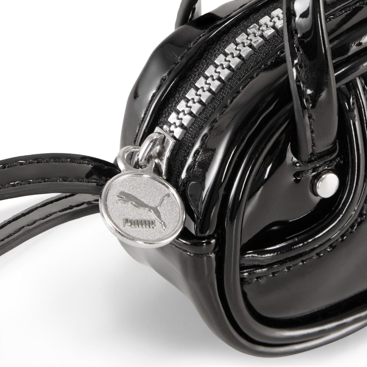 PUMA 1976 GRIP BAG KEYCHAIN プーマ 1976 グリップ バッグ キーチェーン 092598【レディース キーチェーン キーホルダー アクセサリー バッグチャーム 25FW】