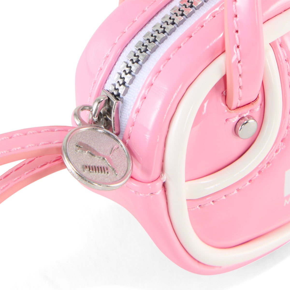 PUMA 1976 GRIP BAG KEYCHAIN プーマ 1976 グリップ バッグ キーチェーン 092598【レディース キーチェーン キーホルダー アクセサリー バッグチャーム 25FW】