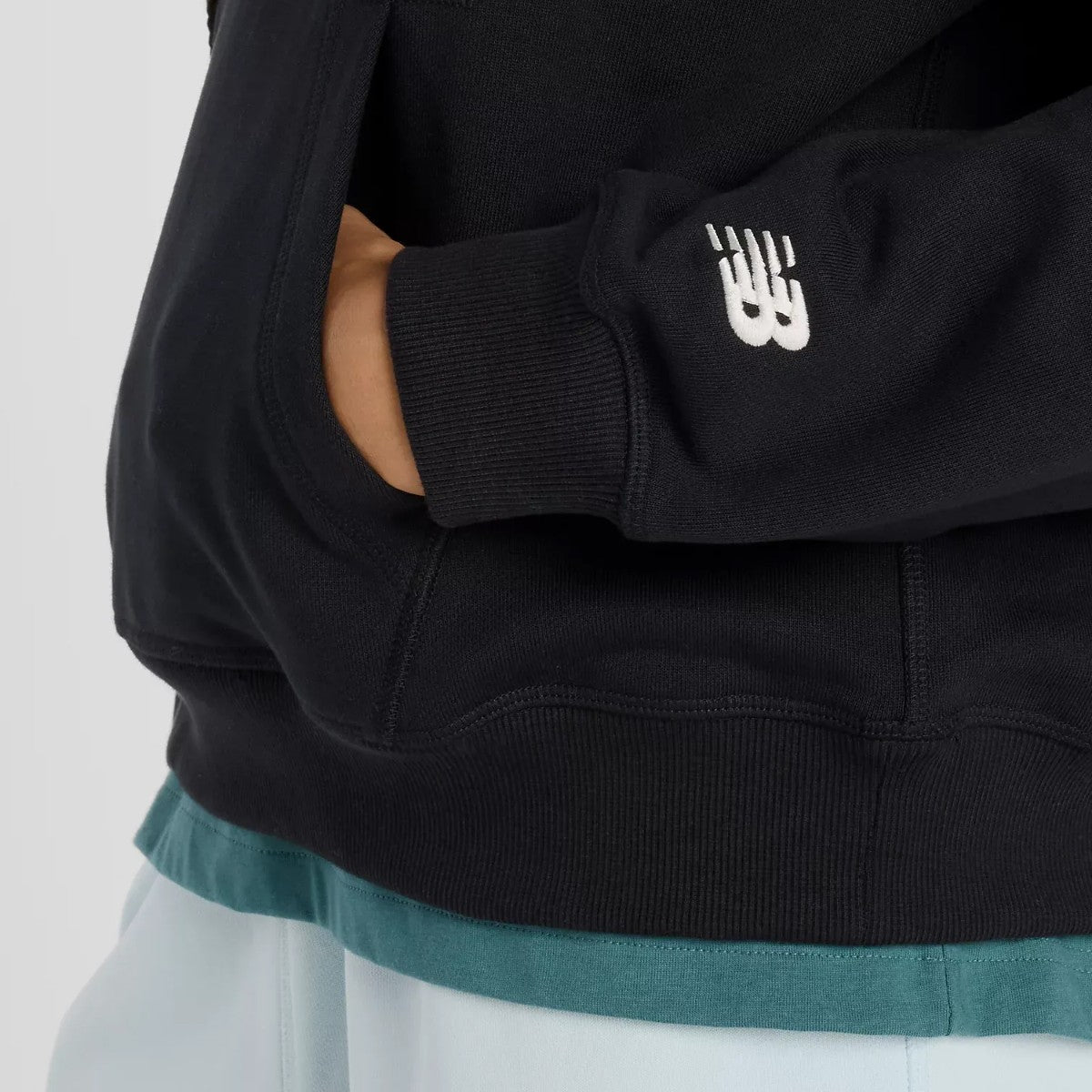 New Balance Athletics Script Hoodie ニューバランス アスレチックス スクリプト フーディー WT53906【レディース フーディ スウェット コットン グラフィック 刺繍 カジュアル 25FW】