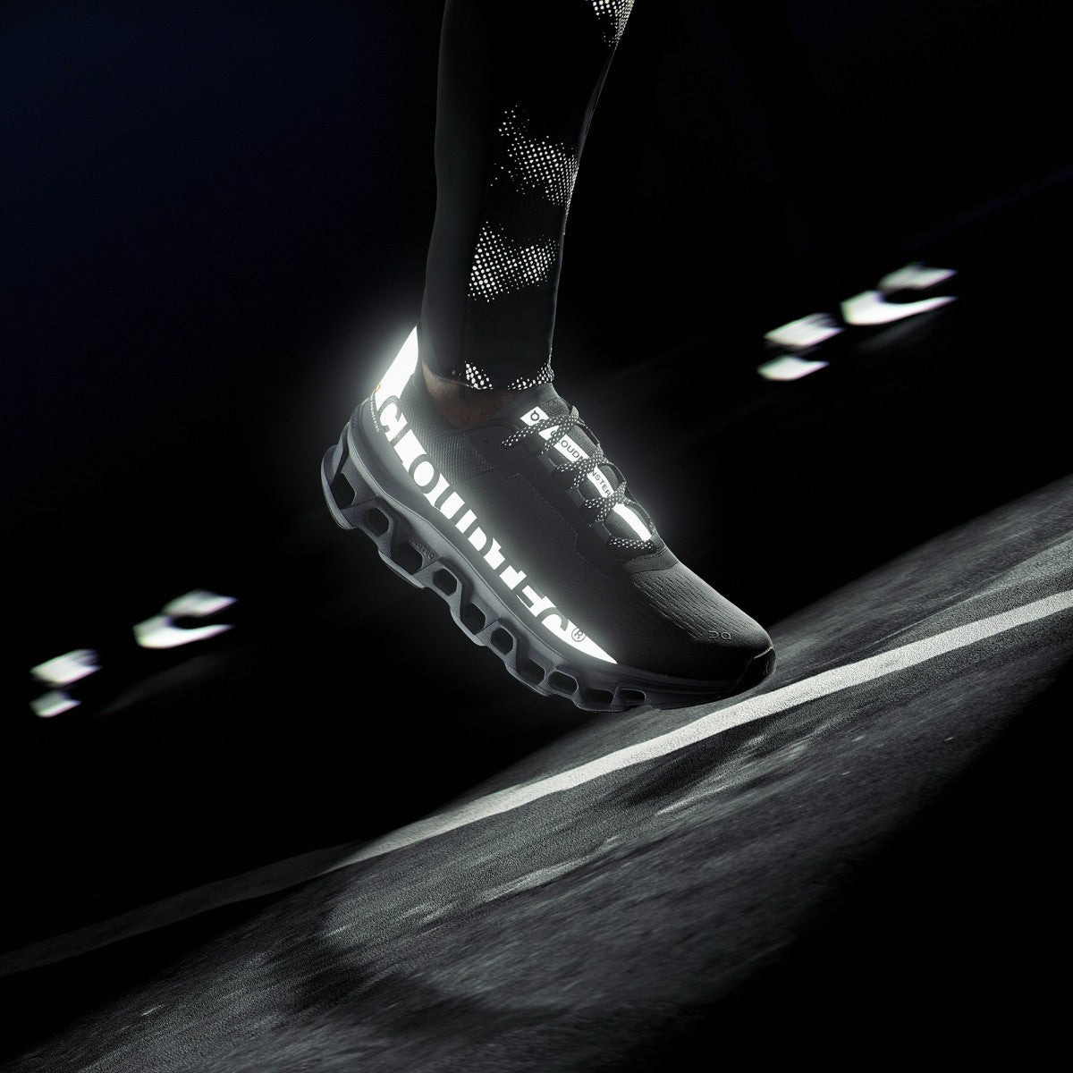 On Cloudmonster Lumos オン クラウドモンスター ルモス 62-98394【メンズ スニーカー ランニングシューズ クッション 反射素材 リフレクター 25FW】