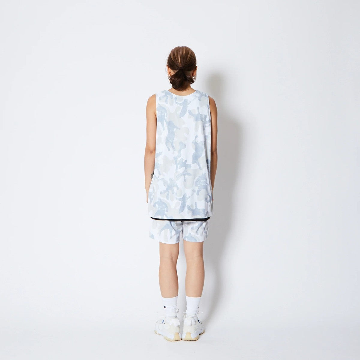 AKTR PLAY CAMO REVERSIBLE TANK アクター プレイ カモ リバーシブル タンク 225-011001【メンズ トップス タンクトップ リバーシブル 総柄 25FW】