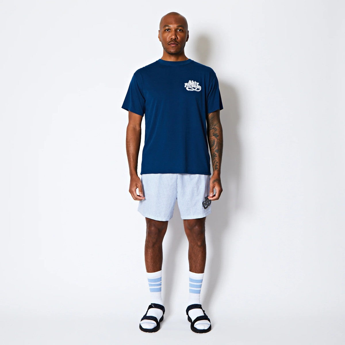 AKTR FREEDOM GRAPHIC LOOSE FIT T/C TEE アクター フリーダム グラフィック ルーズフィット T/C ティー 225-029005【メンズ 半袖Tシャツ グラフィック ロゴ リラックスシルエット 25FW】