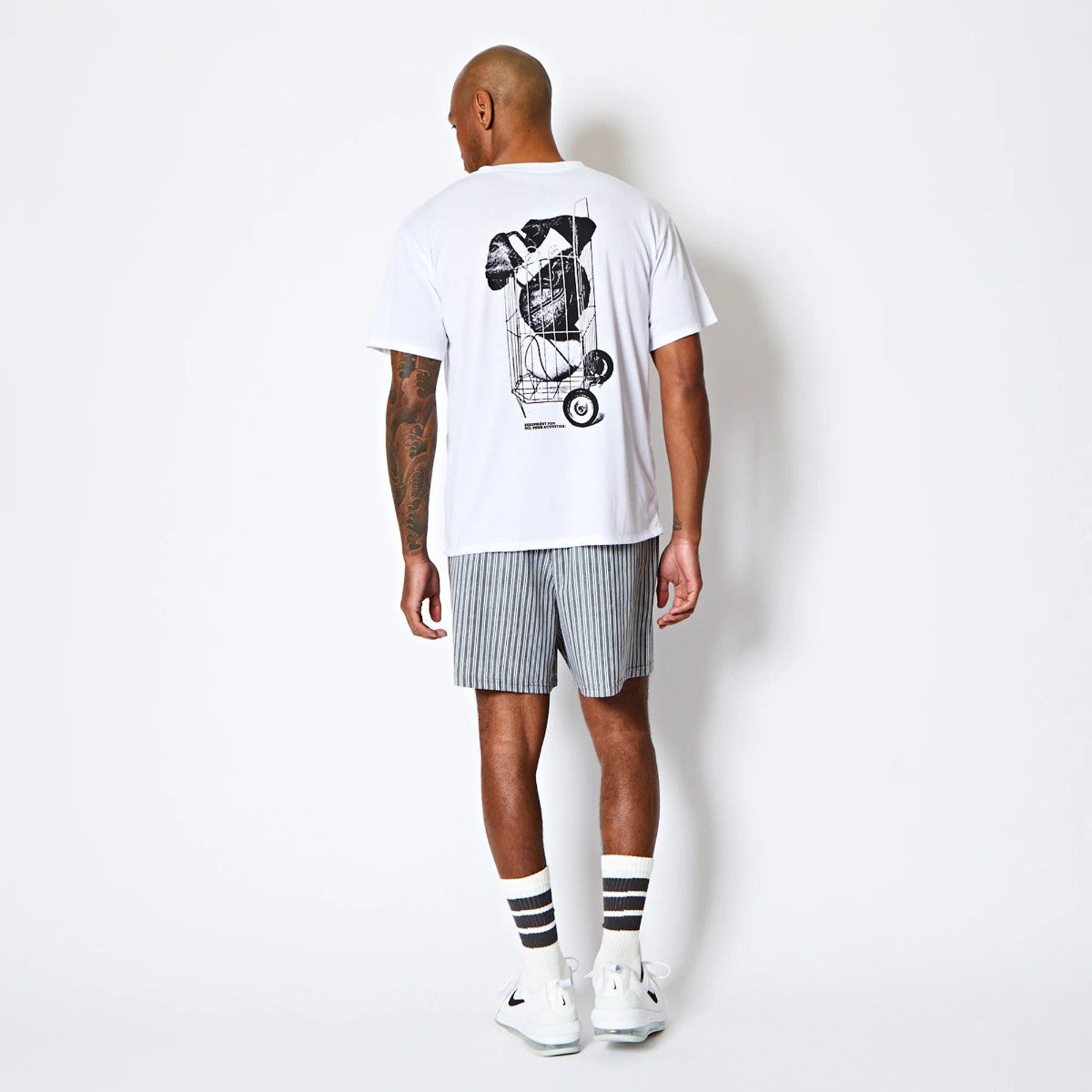 AKTR FREEDOM GRAPHIC LOOSE FIT T/C TEE アクター フリーダム グラフィック ルーズフィット T/C ティー 225-029005【メンズ 半袖Tシャツ グラフィック ロゴ リラックスシルエット 25FW】