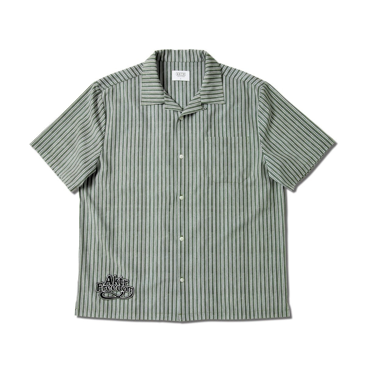 AKTR FREEDOM STRIPE SHIRTS アクター フリーダム ストライプ シャツ 225-031010【メンズ 半袖開襟シャツ ストライプ ロゴ ストレッチ 25FW】