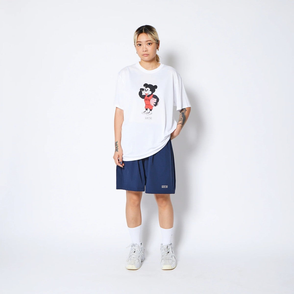AKTR BASIC NICK SPORTS TEE アクター ベーシック ニック スポーツ Tシャツ 525-001005【メンズ トップス Tシャツ 半袖 フロントプリント 25FW】