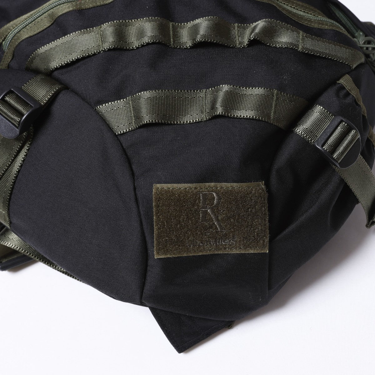 Liberaiders PX TACTICAL ONESHOULDER BAG リベレイダースPX タクティカル ワンショルダーバッグ 899042501【メンズ ショルダーバッグ 軽量 多機能 通勤 通学 旅行 25FW】