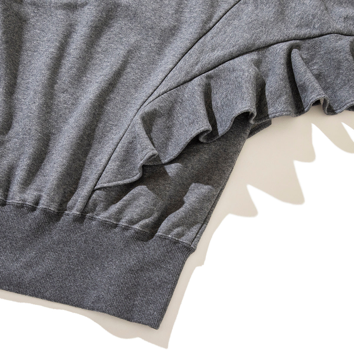 naokitomizuka WILD THINGS Half zip ruffled sweat shirt ナオキトミヅカ ワイルドシングス ハーフジップ フリル スウェットシャツ GRNTT008【レディース WOMENブランド 楽天NG 25FW】