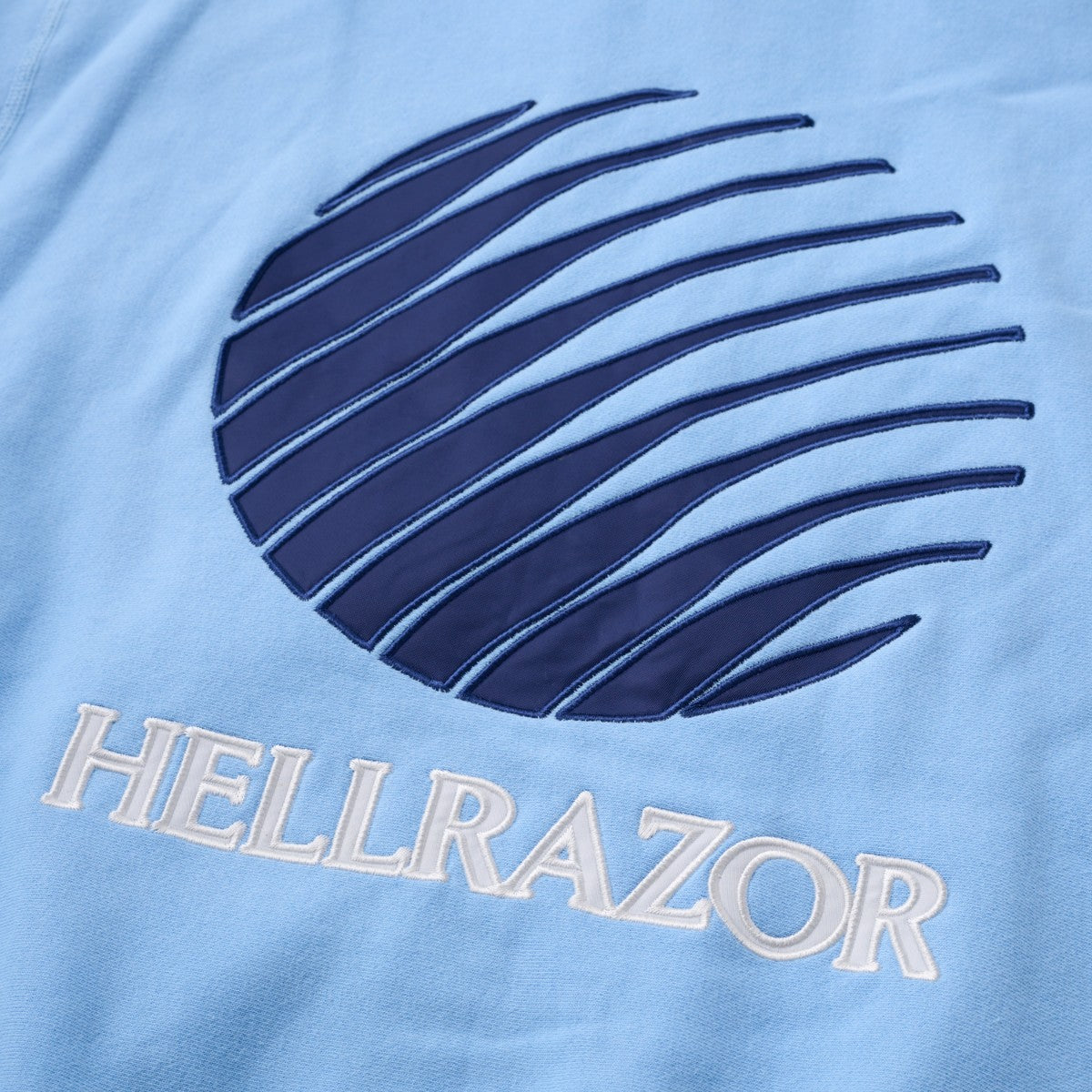 Hellrazor LOGO EMB PATCH FULL ZIP HOODIE ヘルレイザー ロゴ EMB パッチ フルジップ フーディー 01125AW0205【メンズ パーカー フルジップ ロゴ 25FW】