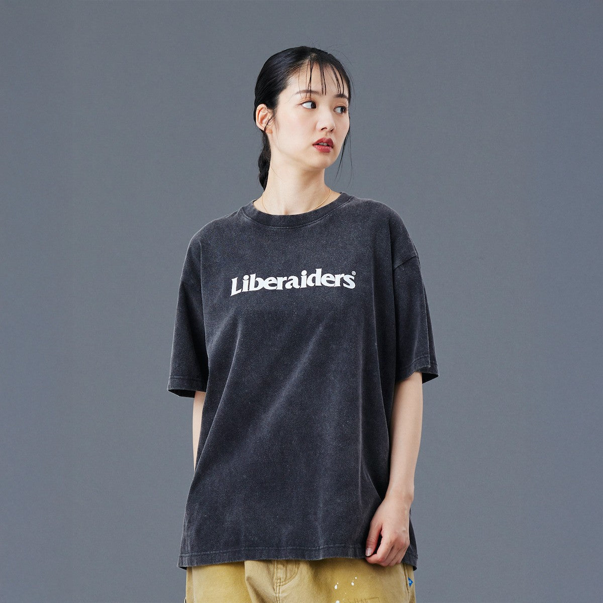 Liberaiders OG LOGO TEE リベレイダース OG ロゴ ティー 77601【メンズ Tシャツ 半袖 ロゴ プリント ヴィンテージテイスト 25FW】