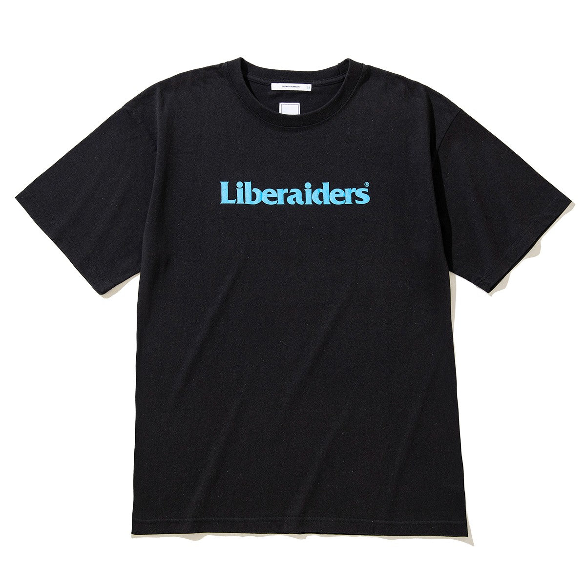 Liberaiders OG LOGO TEE for Kinetics FUKUOKA リベレイダース OG ロゴ ティー for キネティクス福岡 786012516【メンズ 半袖Tシャツ ブランドロゴ コラボ 別注 25FW】