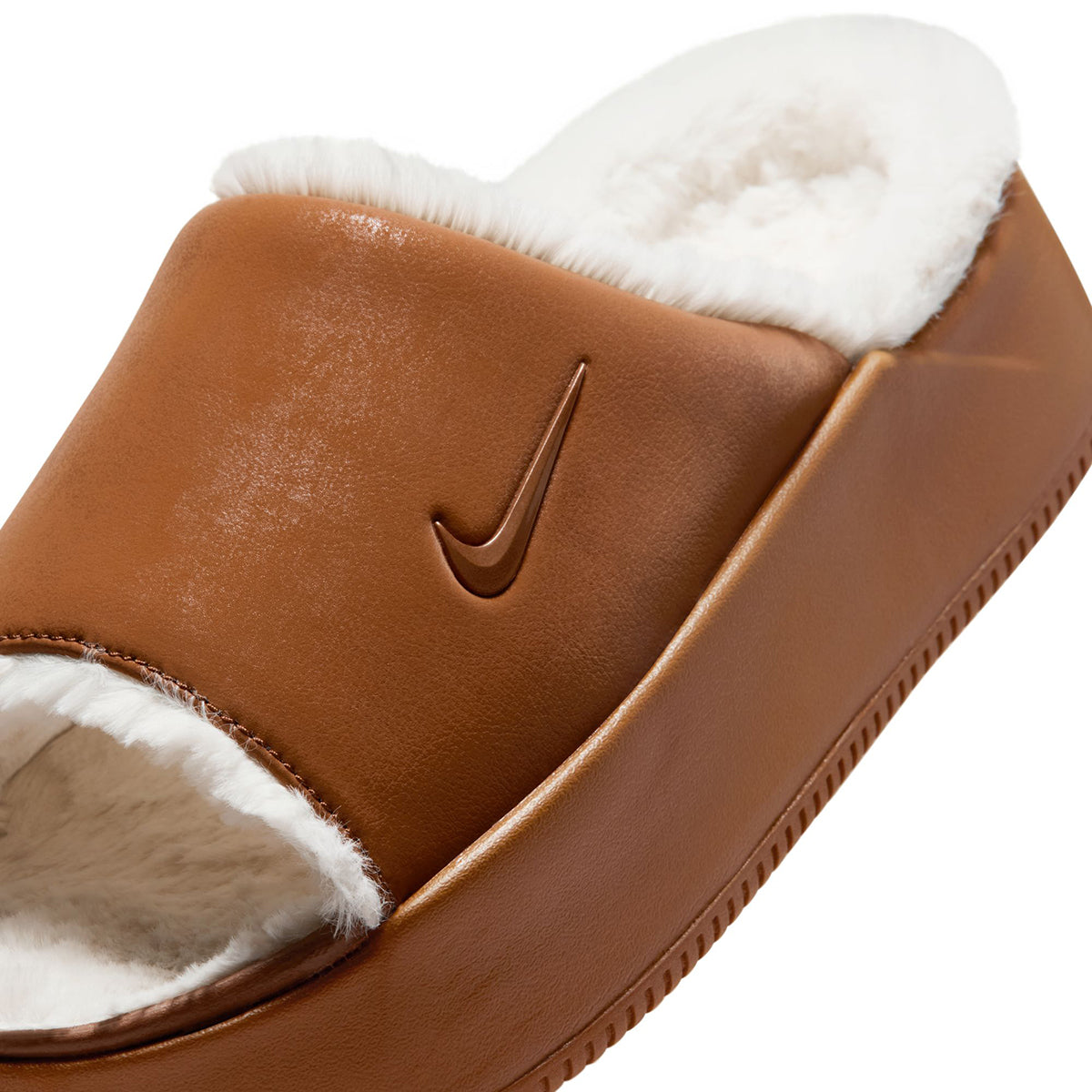 NIKE Calm Elevation Fur ナイキ ウィメンズカーム エレベーション ファー HV8560-200【レディース スライドサンダル 厚底 ボリュームソール 25FW】