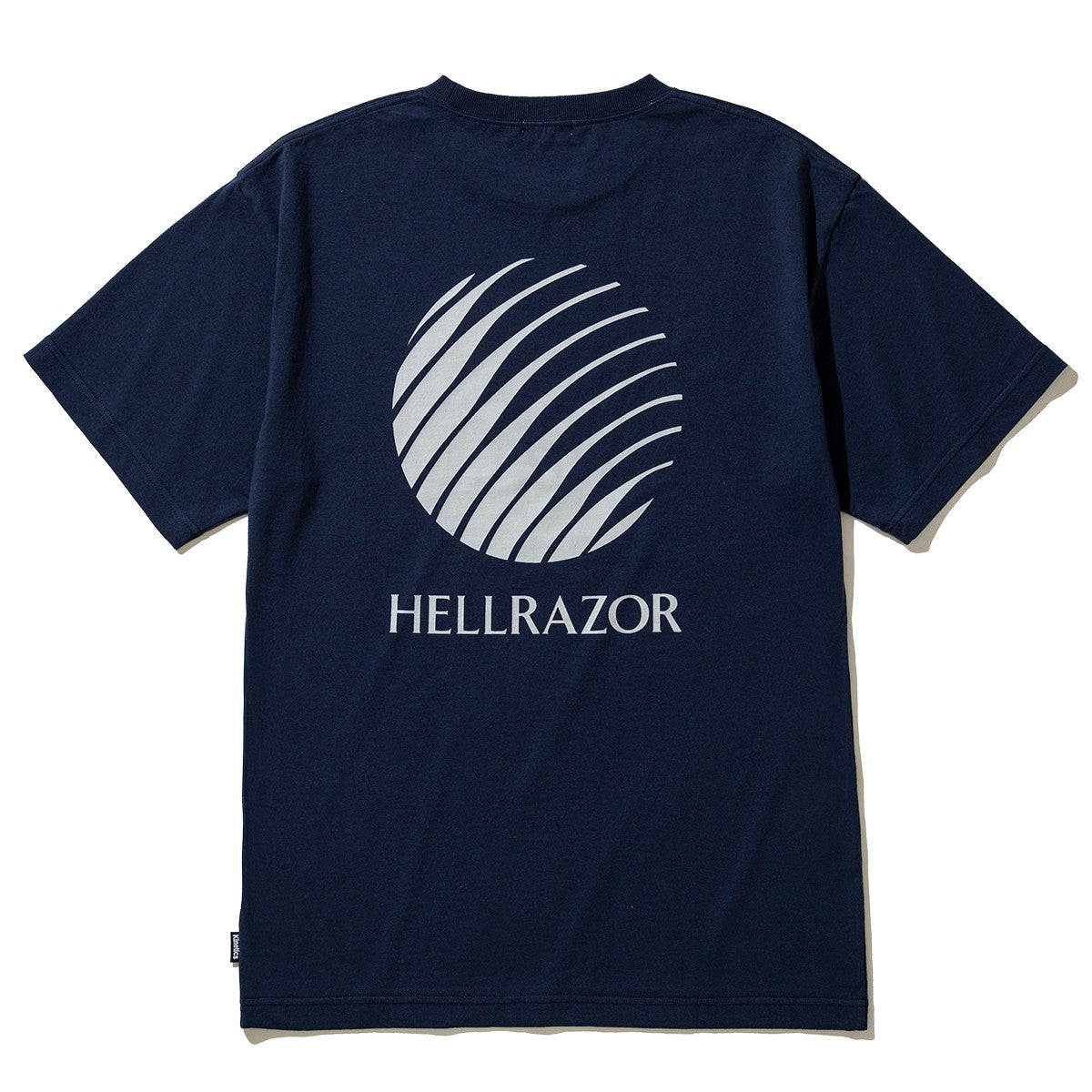 Hellrazor CORE LOGO SHIRT for Kinetics ヘルレイザー コア ロゴ シャツ for キネティクス 01125SPKI5301【メンズ 半袖Tシャツ ブランドロゴ コラボ 別注 25FW】