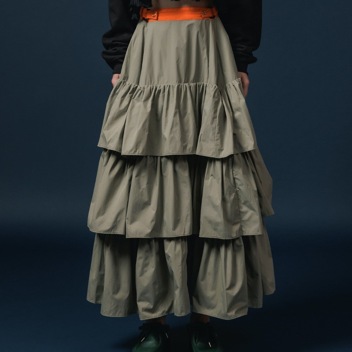 NON TOKYO NYLON TIEREDSKIRT ノントーキョー ナイロン ティアードスカート NON-25A-0802【レディース ロングスカート ギャザースカート ナイロン素材 撥水 25FW】