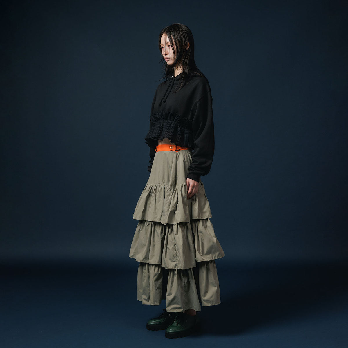 NON TOKYO HEM FRILL PARKER ノントーキョー ヘムフリルパーカー NON-25A-1022【レディース フーディ 吸汗性 伸縮性 肌触り 25FW】