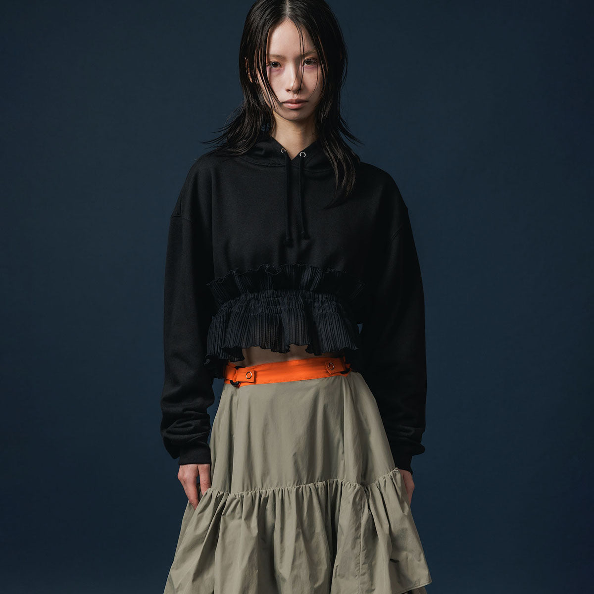 NON TOKYO HEM FRILL PARKER ノントーキョー ヘムフリルパーカー NON-25A-1022【レディース フーディ 吸汗性 伸縮性 肌触り 25FW】