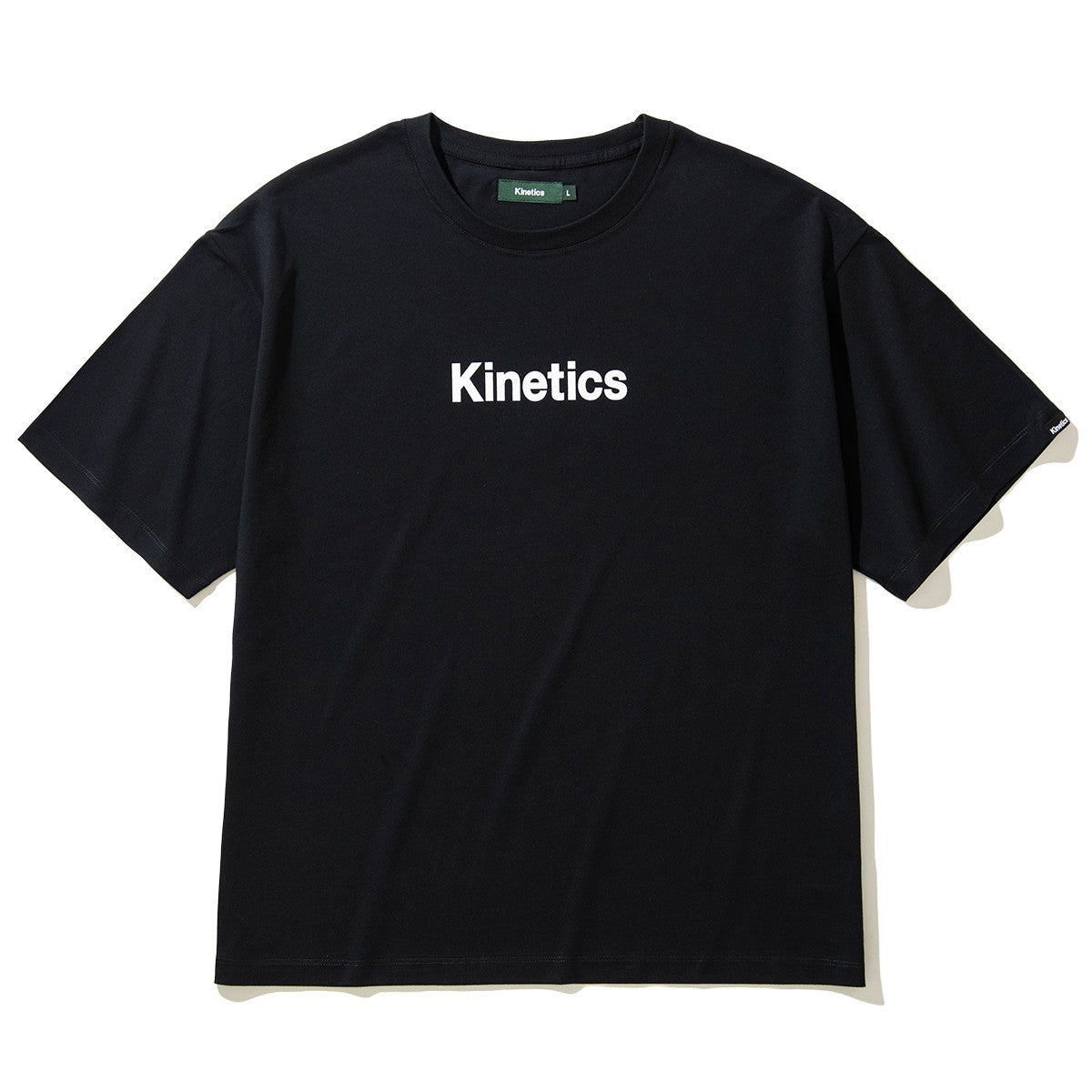 Kinetics ORIGINAL LOGO T-SHIRT キネティクス オリジナル ロゴ Tシャツ KA25T01【メンズ 半袖Tシャツ ボックスシルエット ドロップショルダー ブランドロゴ シンプル 25FW】