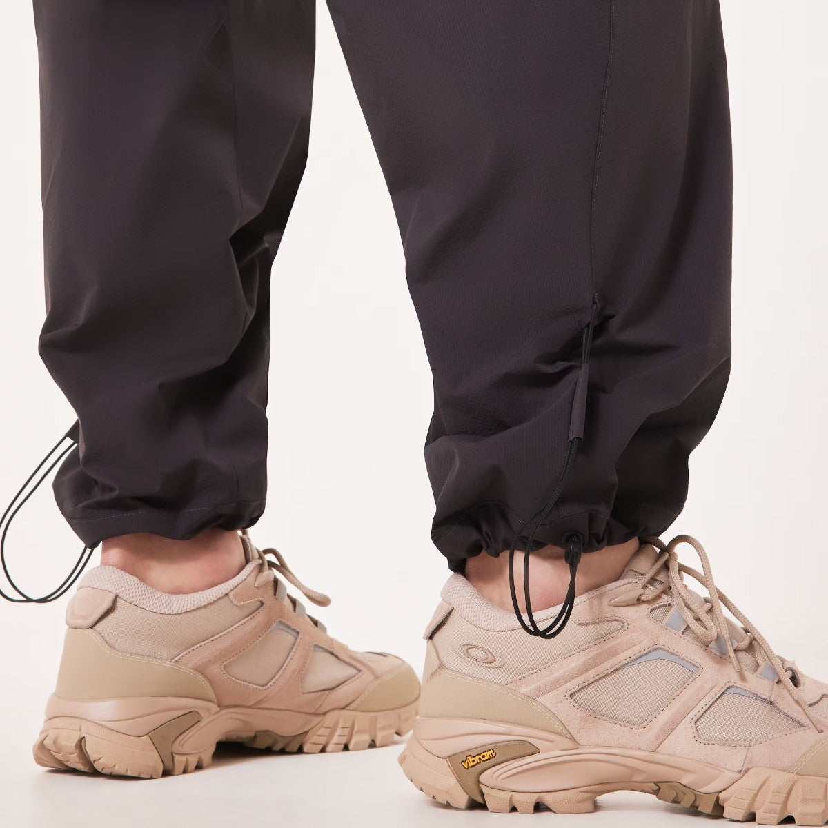 OAKLEY Fgl Tool Box Pants 5.7 オークリー FGL ツールボックス パンツ 5.7 FOA408137【メンズ カーゴパンツ 撥水 防風 耐久性 アウトドアパンツ 機能性ウェア 25FW】