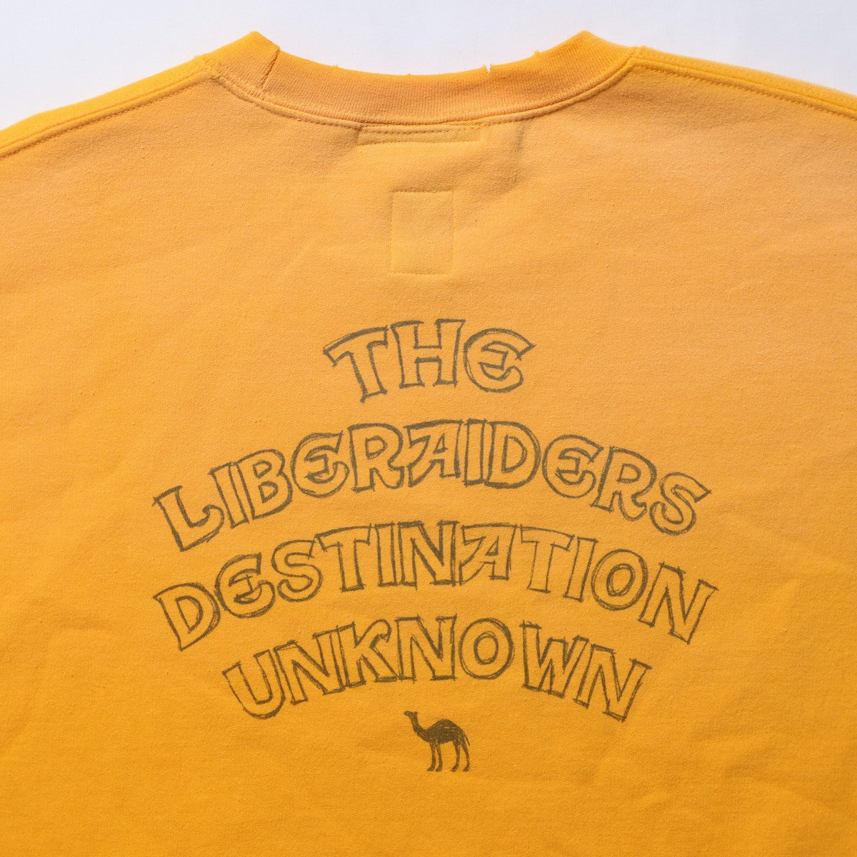 Liberaiders SAHARA CREWNECK リベレイダース サハラ クルーネック 77314【メンズ スウェット クルーネック トレーナー ヴィンテージ ロゴプリント カジュアル 25FW】