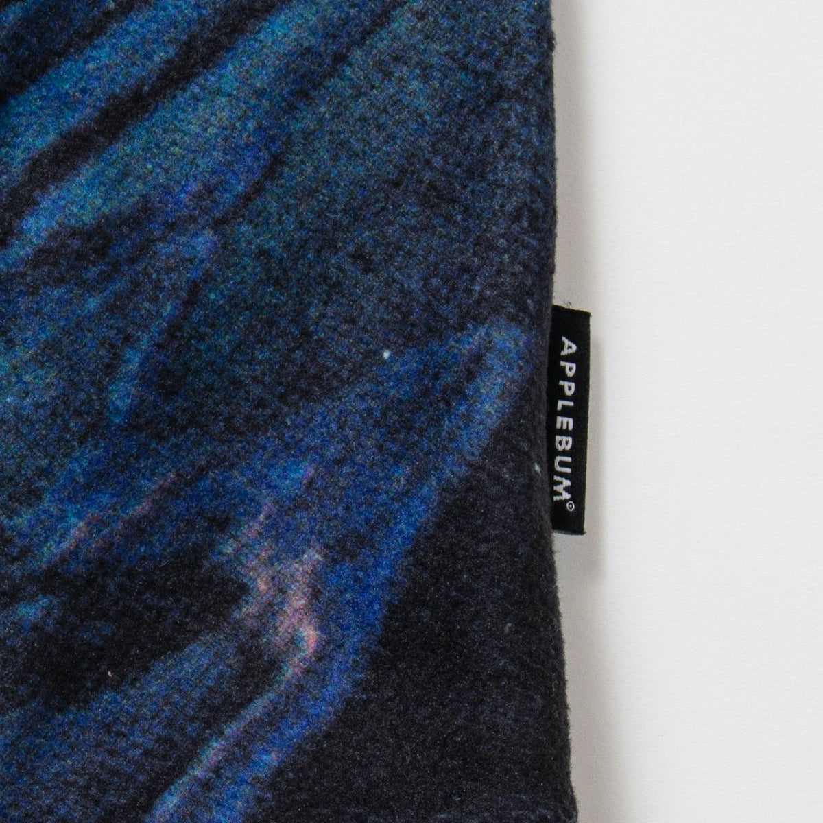 APPLEBUM “Summer Madness” Half Zip Fleece アップルバム “サマーマッドネス”ハーフジップ フリース 2520621【メンズ アウター フリースジャケット 刺繍 グラデーション 25FW】